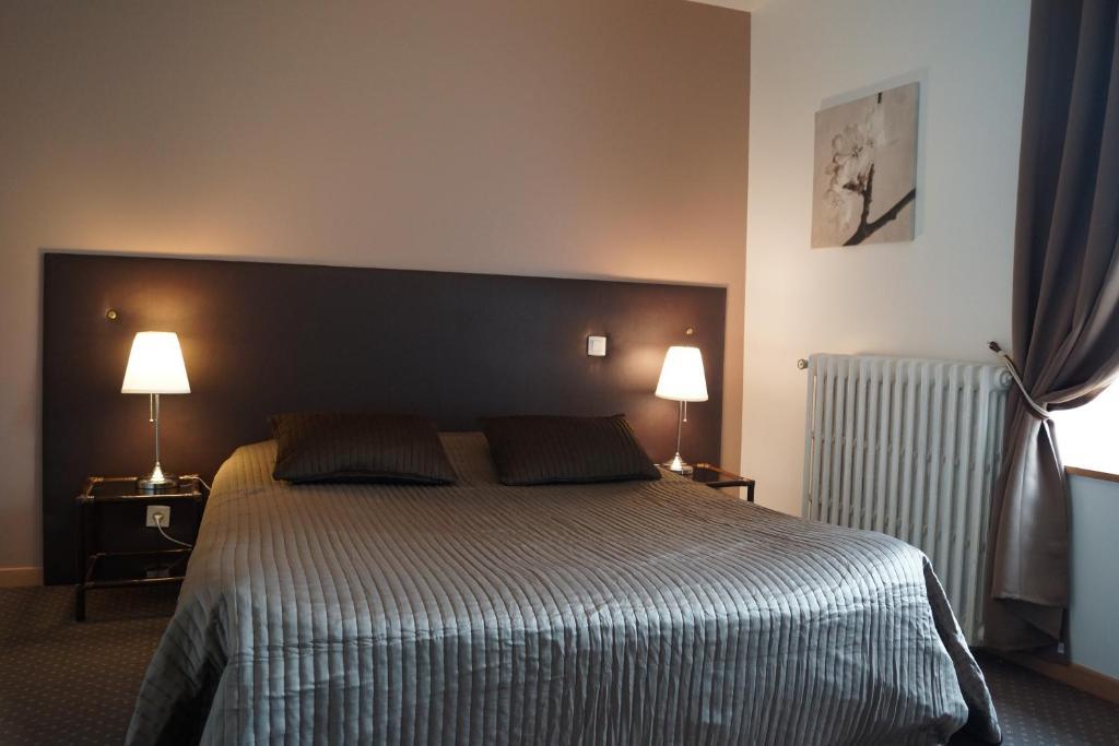 Hotel Du Golf De Clecy Room photo