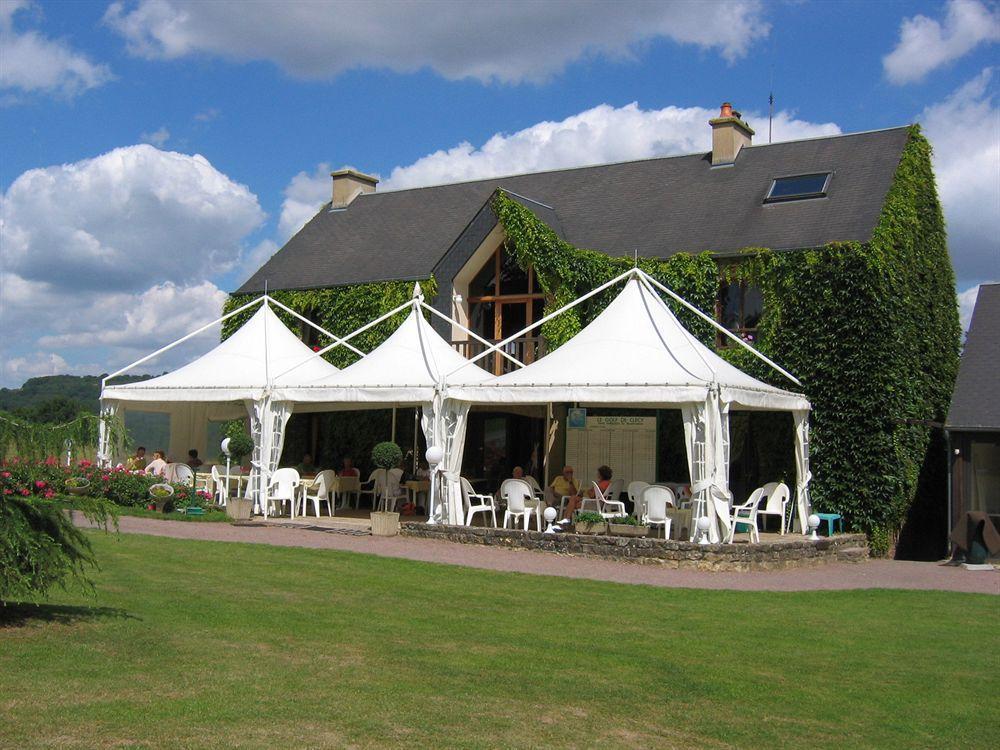 Hotel Du Golf De Clecy Exterior photo
